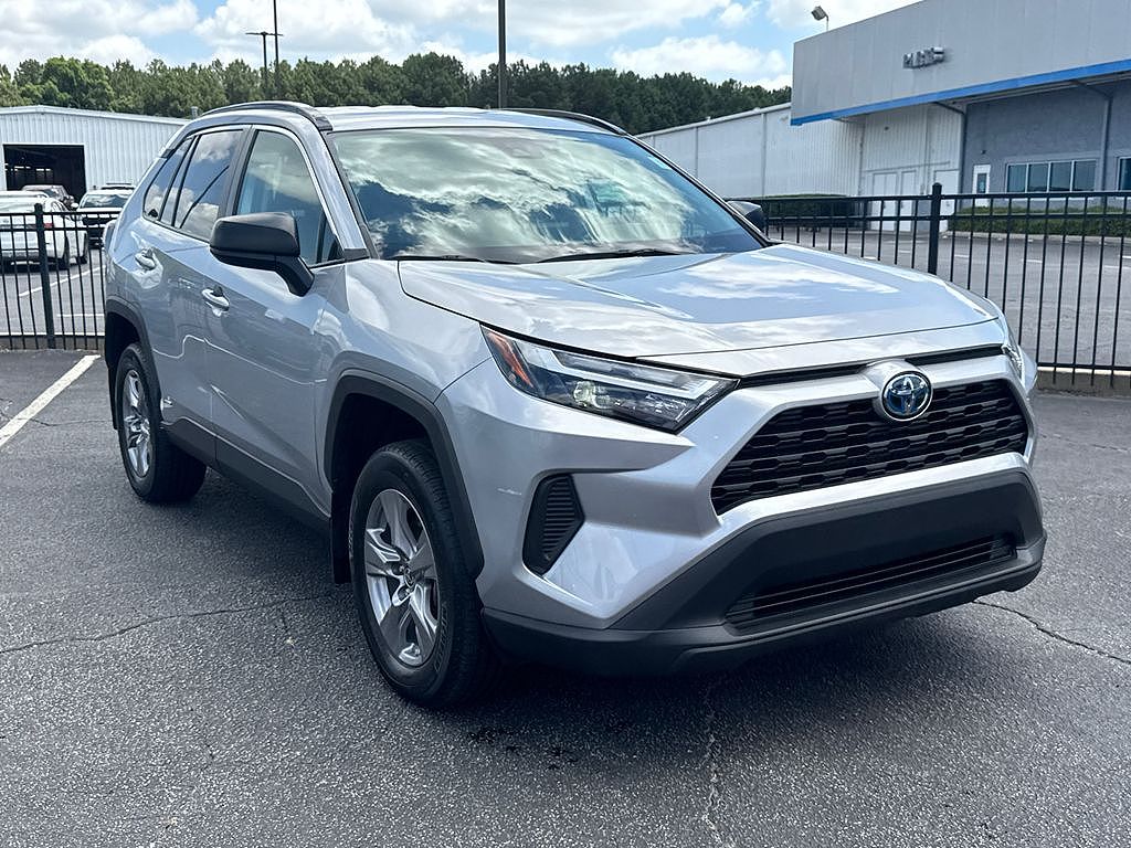 2024 Toyota RAV4 Hybrid LE