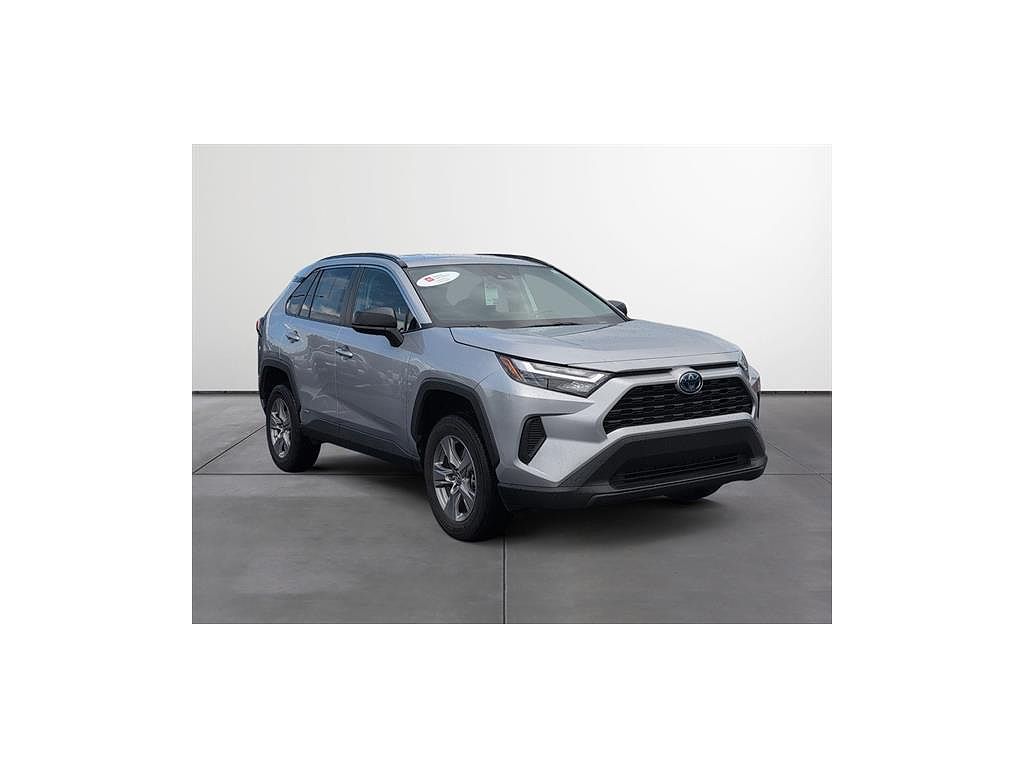 2024 Toyota RAV4 LE
