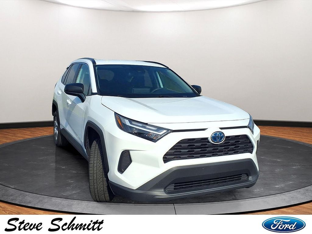 2024 Toyota RAV4 Hybrid LE