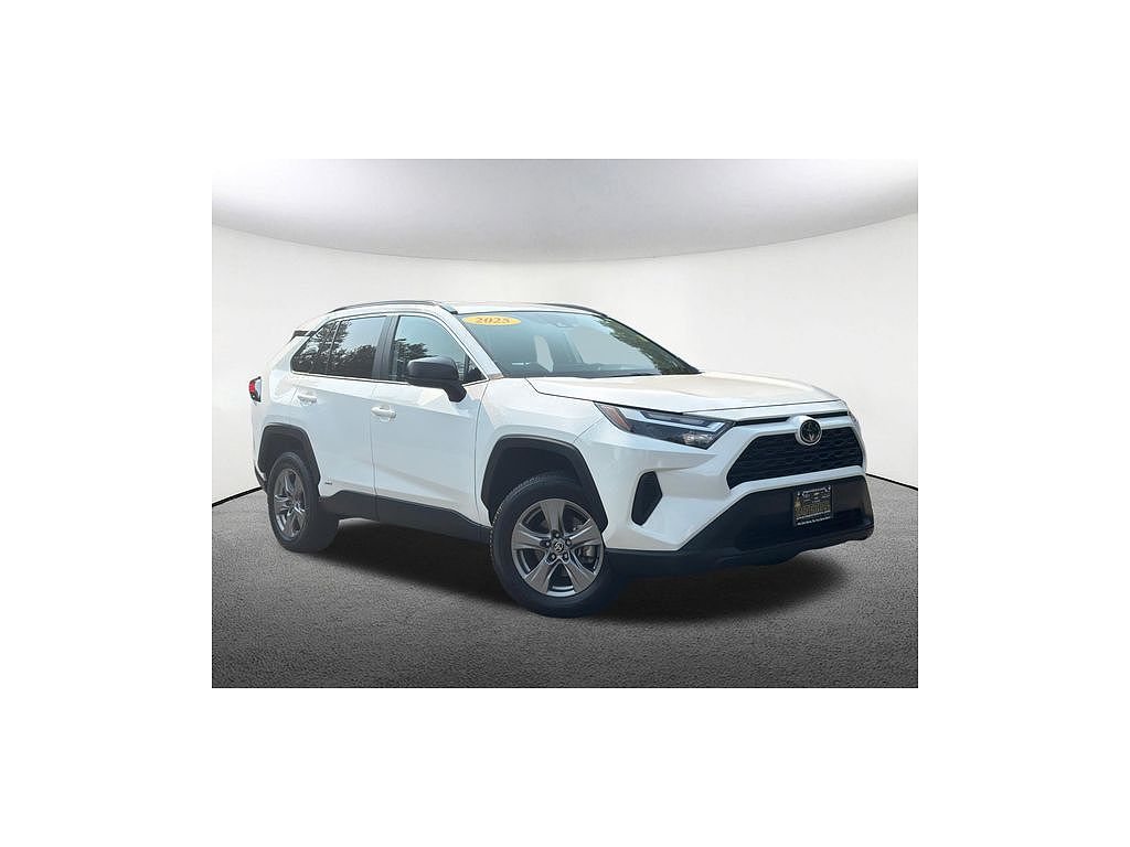 2025 Toyota RAV4 Hybrid LE