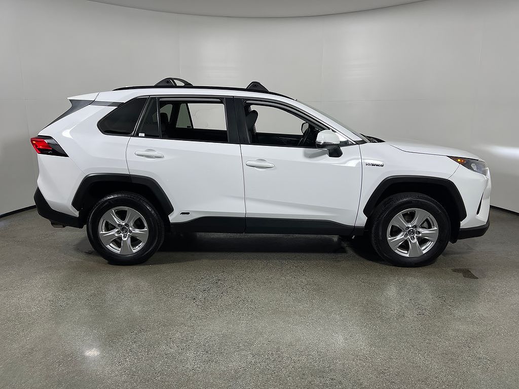 2021 Toyota RAV4 Hybrid LE
