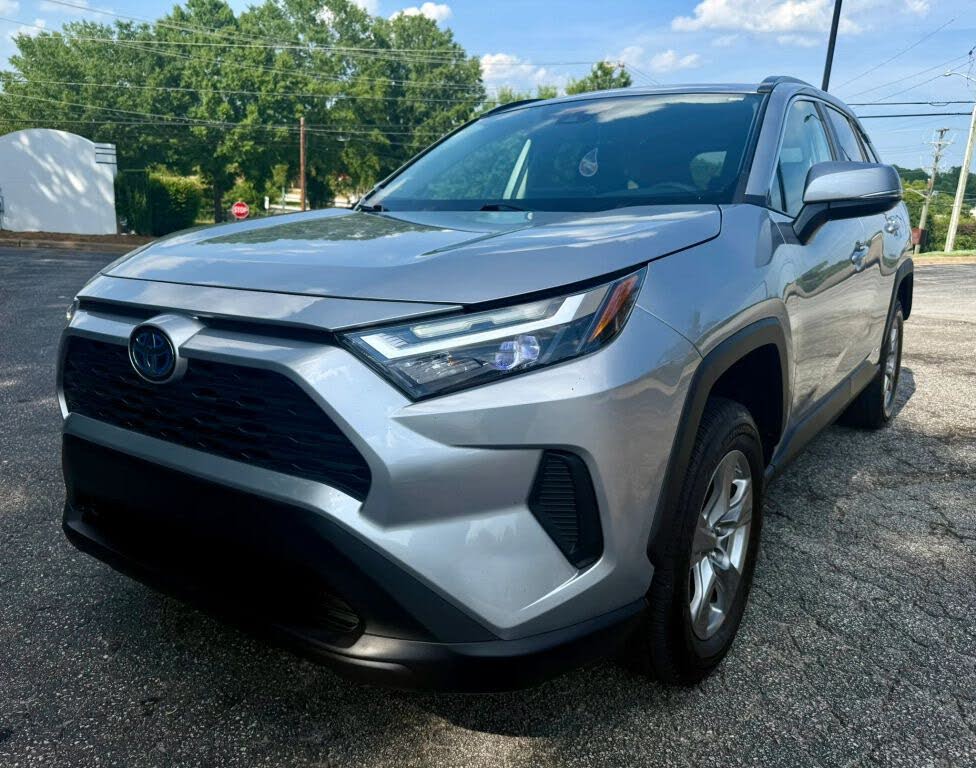 2024 Toyota RAV4 Hybrid LE