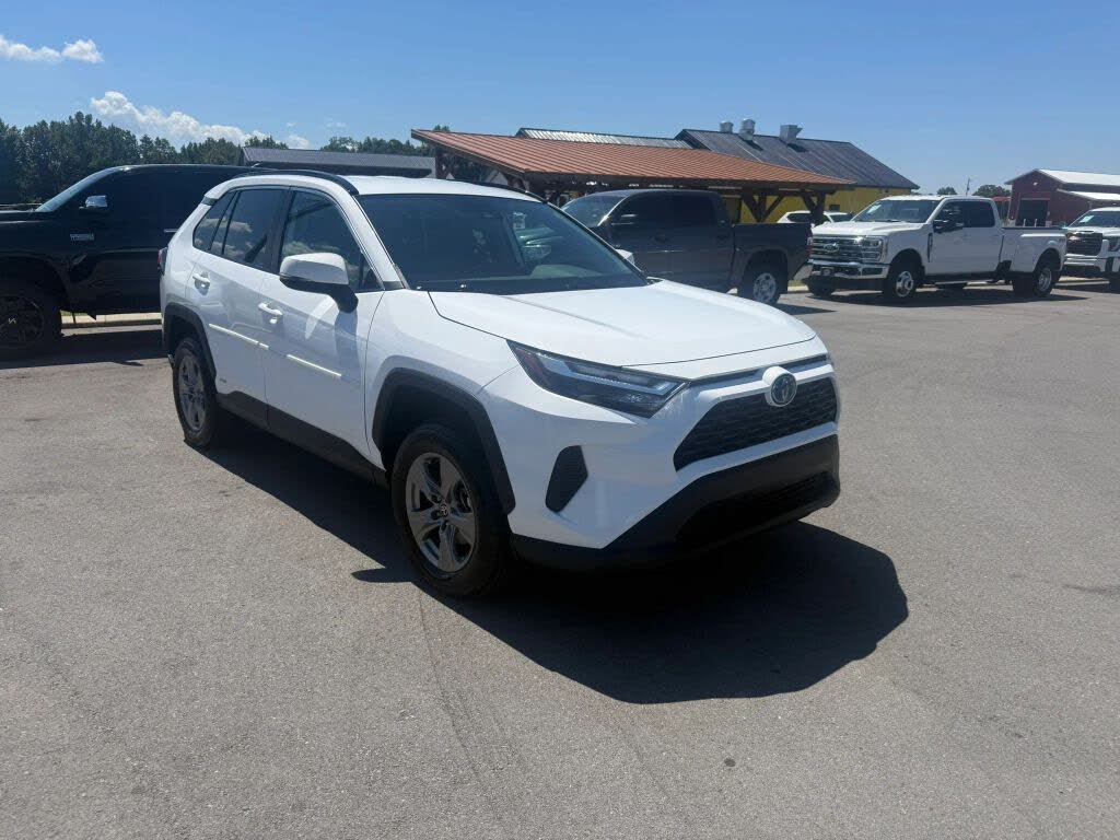 2024 Toyota RAV4 Hybrid LE