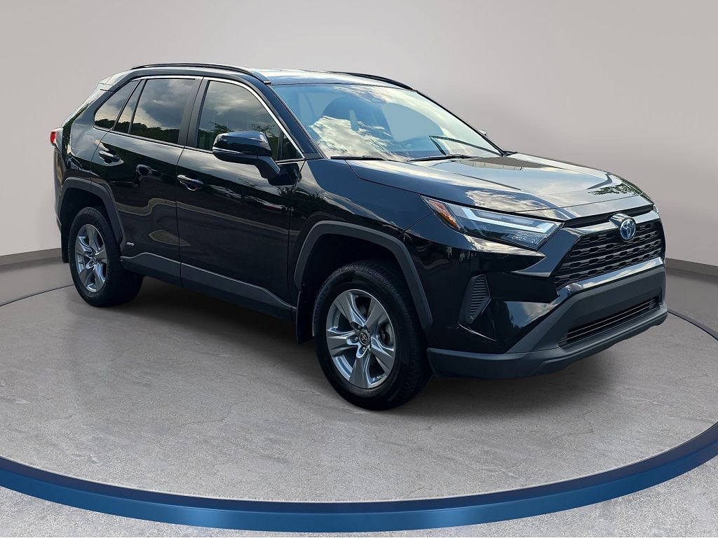 2024 Toyota RAV4 Hybrid LE