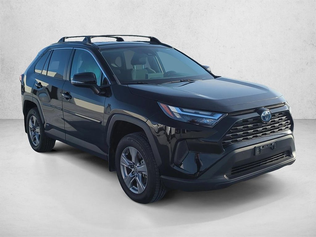 2023 Toyota RAV4 Hybrid LE