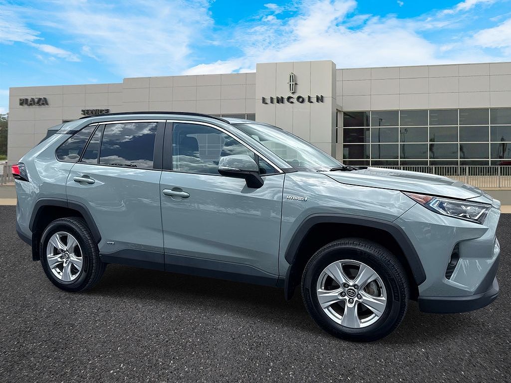 2020 Toyota RAV4 Hybrid XLE