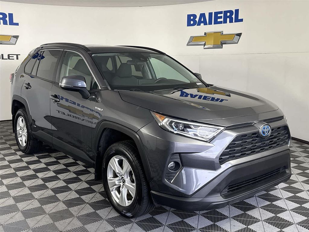 2021 Toyota RAV4 Hybrid XLE