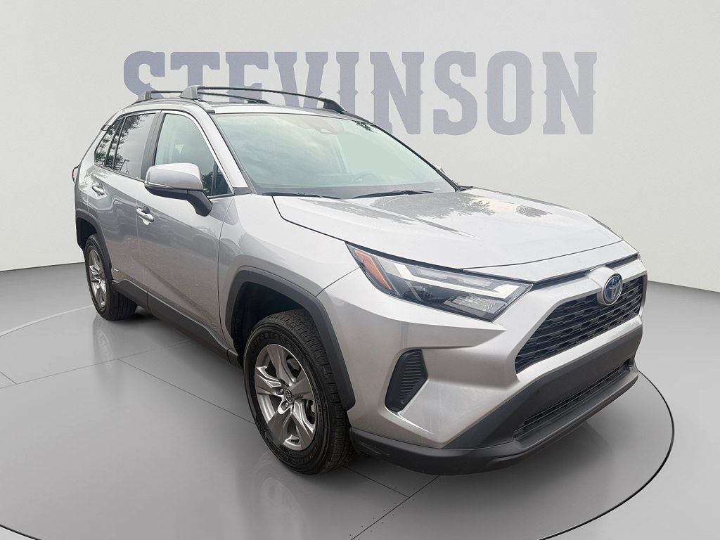 2023 Toyota RAV4 Hybrid XLE