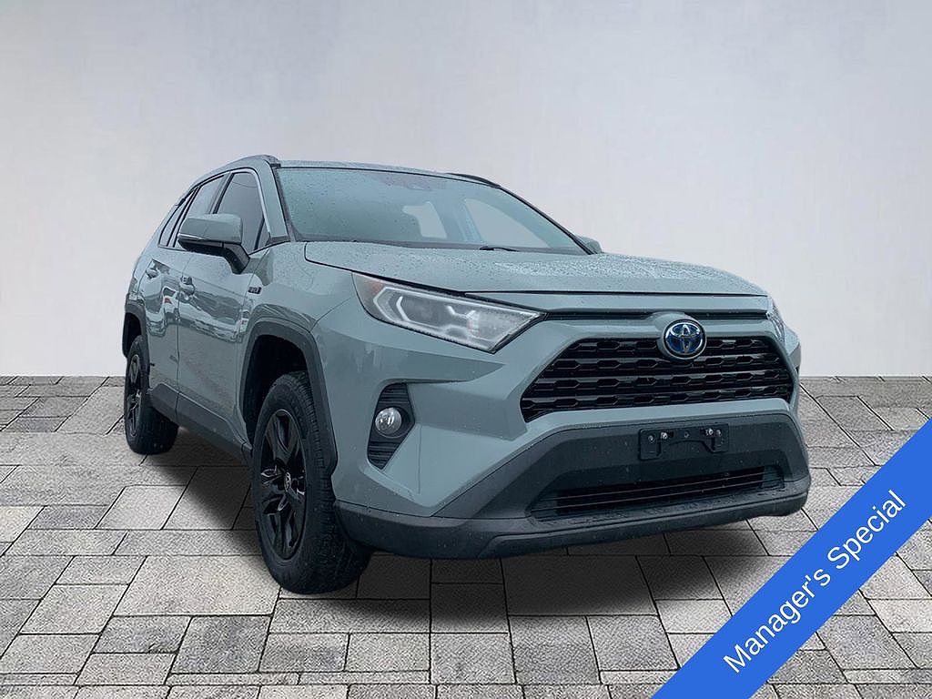 2021 Toyota RAV4 Hybrid XLE