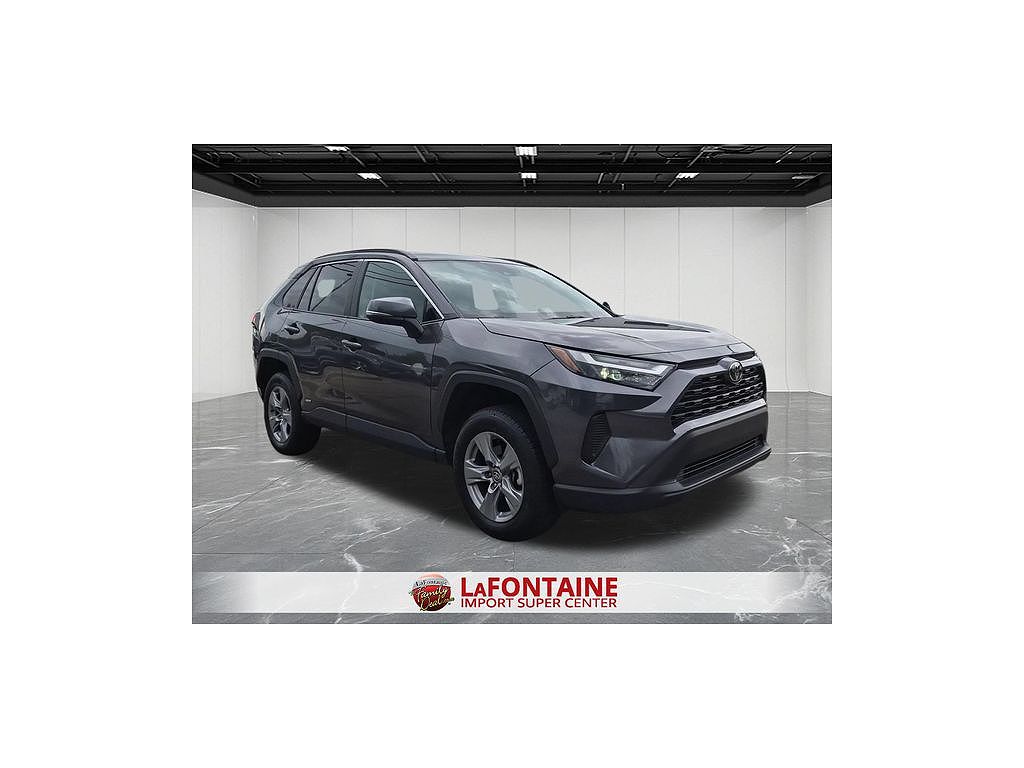 2025 Toyota RAV4 Hybrid XLE