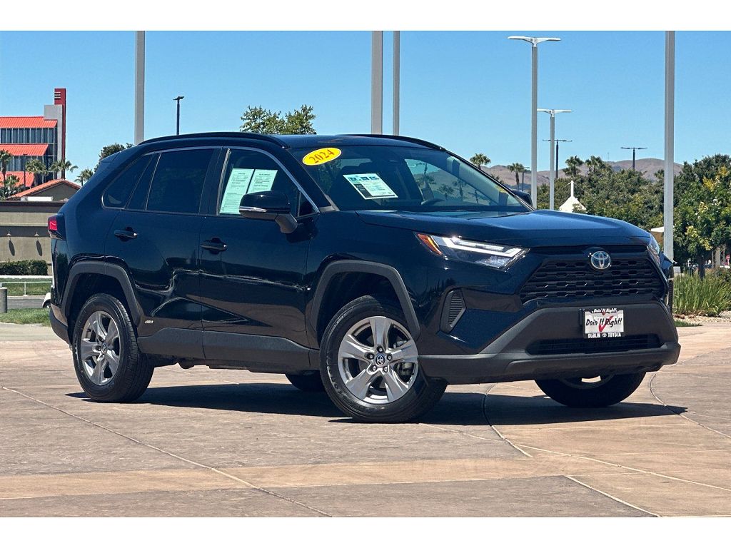 2024 Toyota RAV4 Hybrid XLE