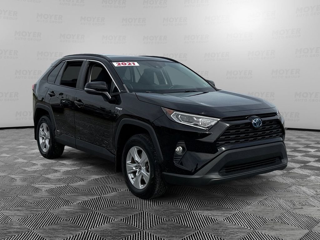 2021 Toyota RAV4 Hybrid XLE