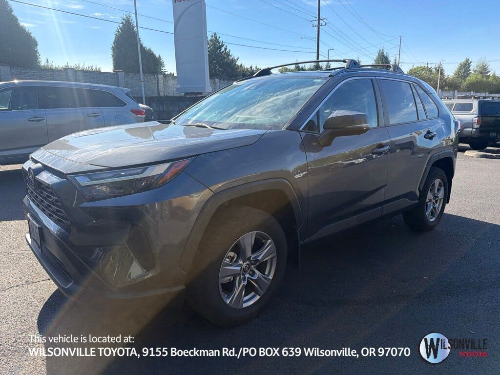 2022 Toyota RAV4 Hybrid XLE