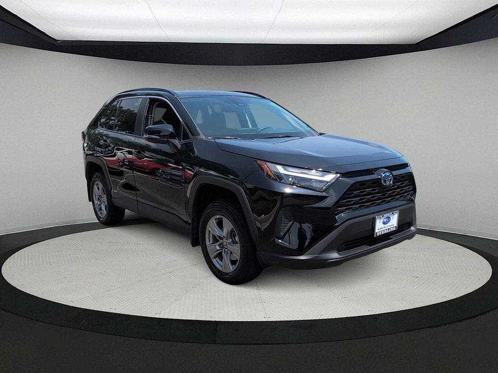 2023 Toyota RAV4 Hybrid XLE