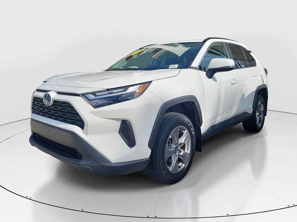 2024 Toyota RAV4 Hybrid XLE