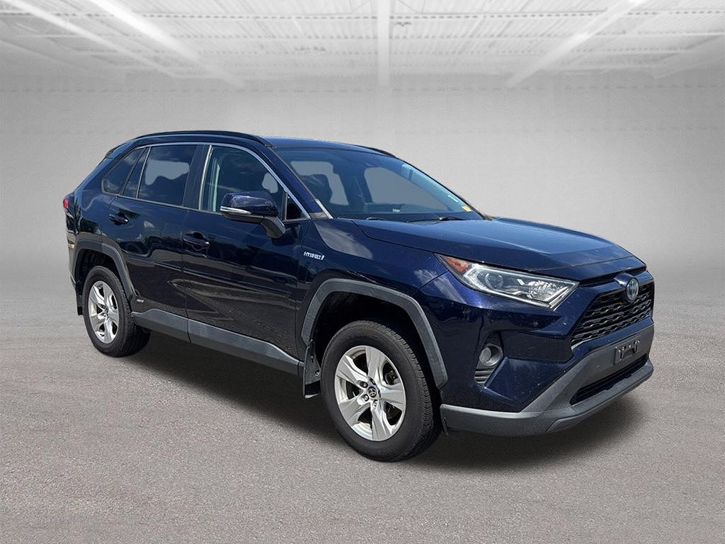 2021 Toyota RAV4 Hybrid XLE Premium