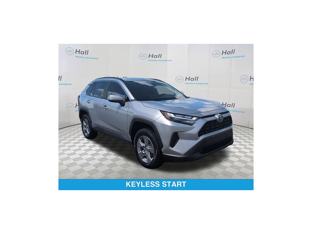 2022 Toyota RAV4 Hybrid XLE