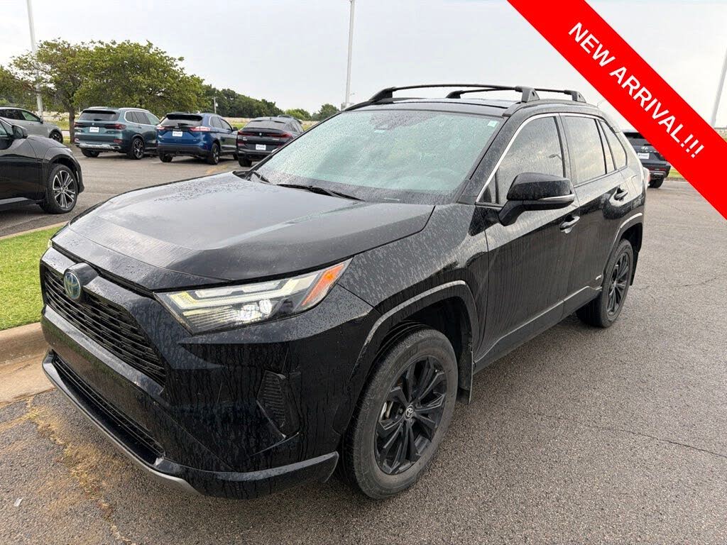 2024 Toyota RAV4 Hybrid SE