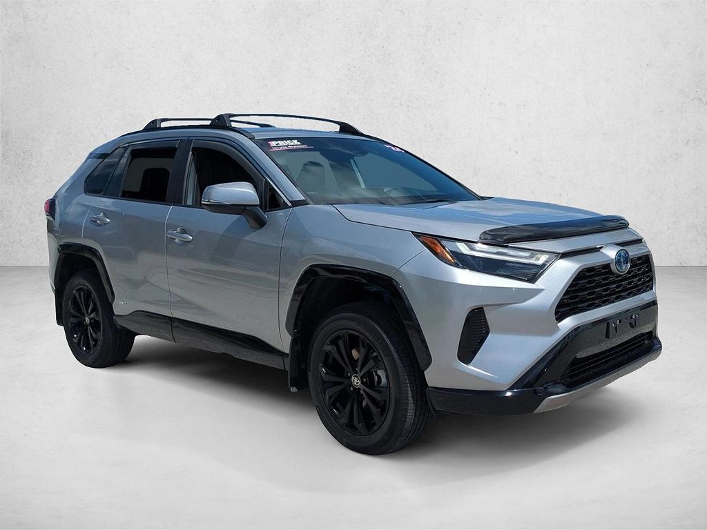 2024 Toyota RAV4 Hybrid SE