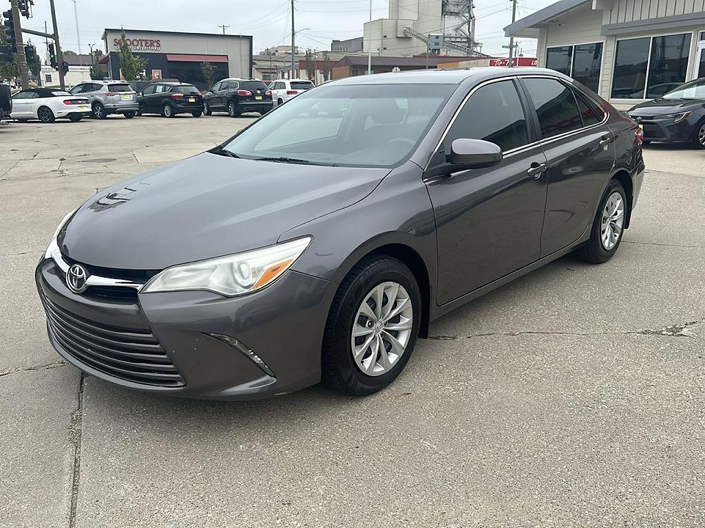 2016 Toyota Camry XSE