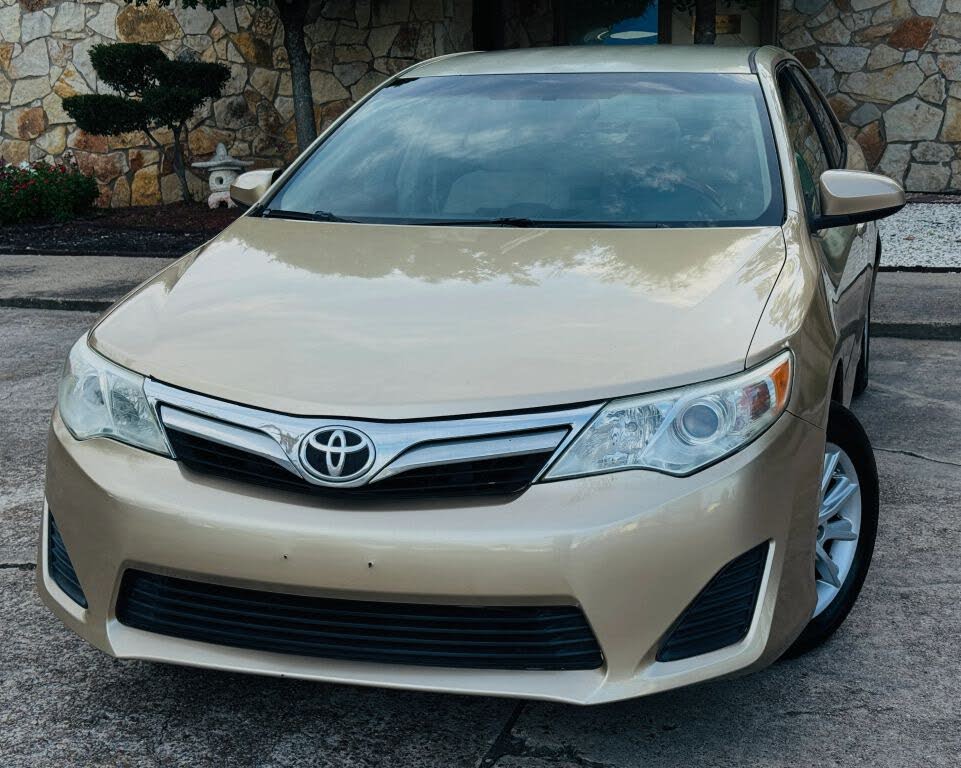 2012 Toyota Camry LE