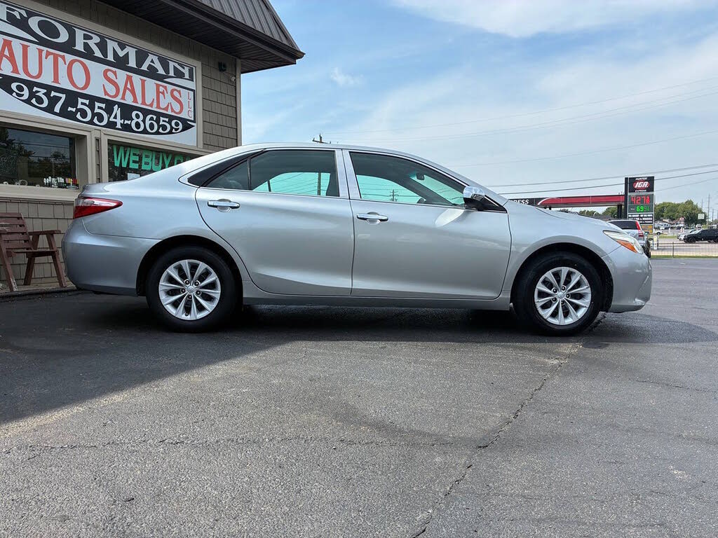 2016 Toyota Camry LE
