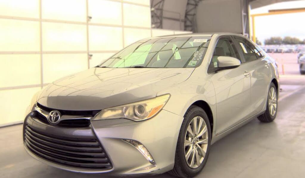 2016 Toyota Camry XSE