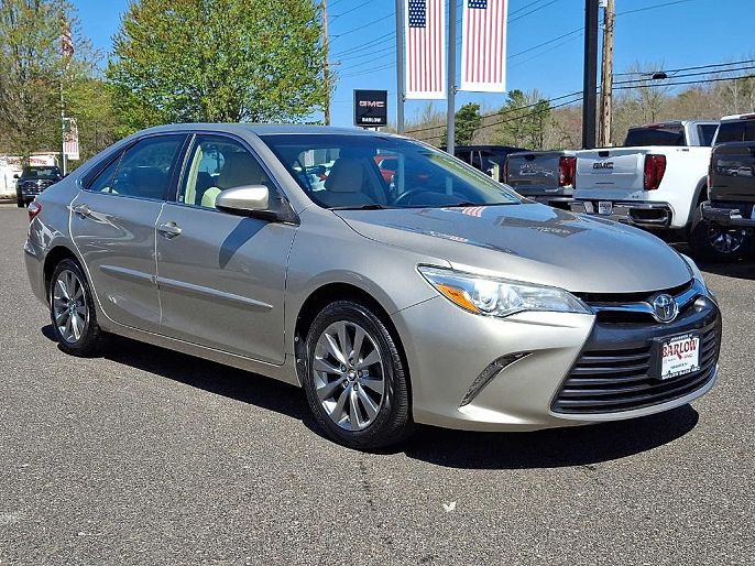 2016 Toyota Camry XSE