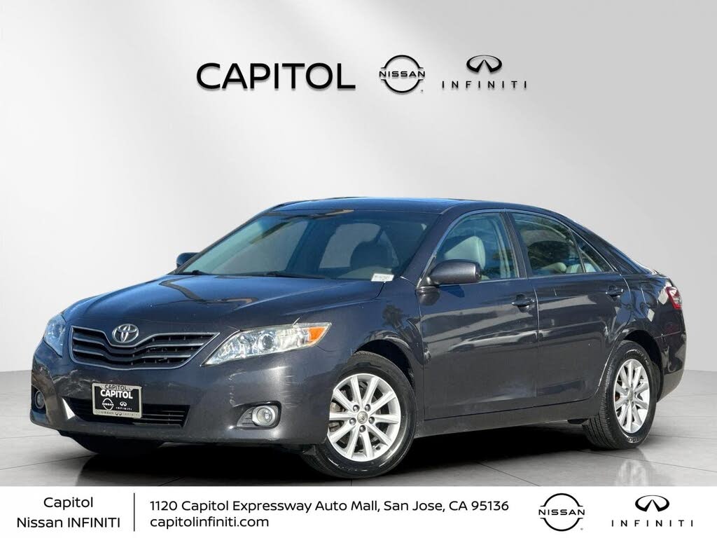 2011 Toyota Camry LE listing photo