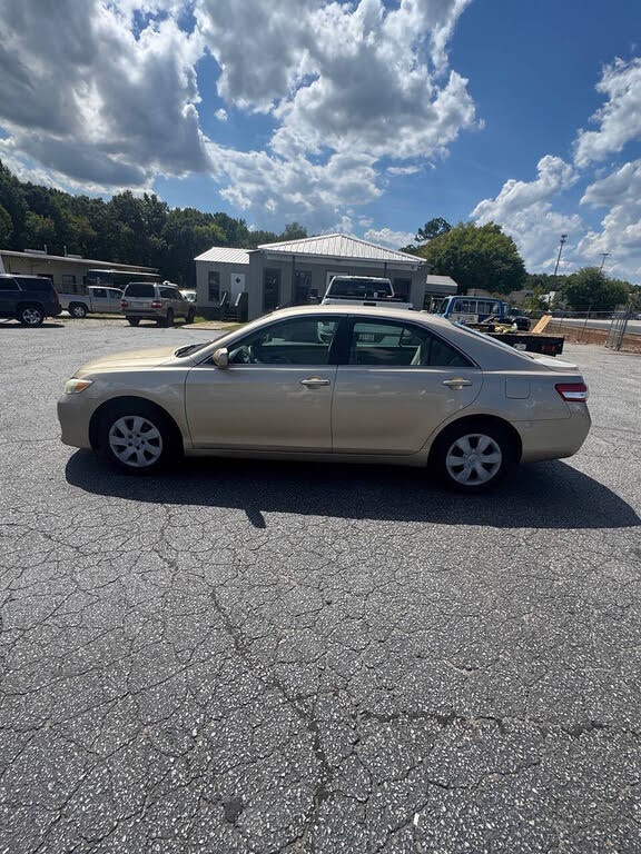 2010 Toyota Camry LE