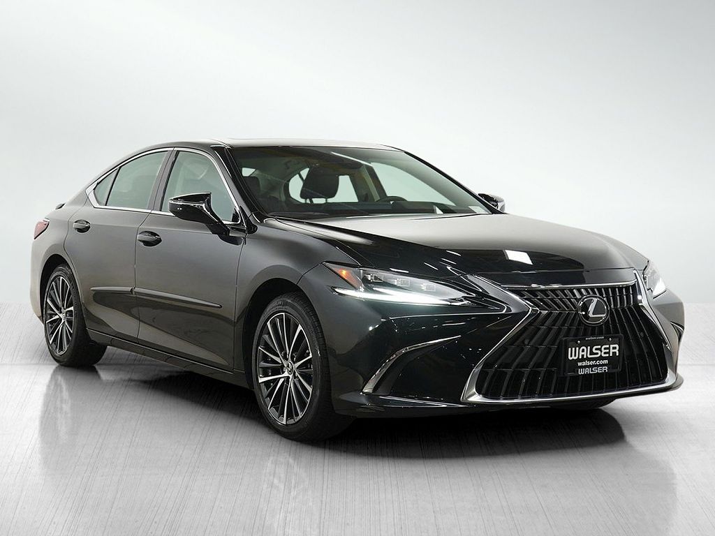 2025 Lexus ES 300h