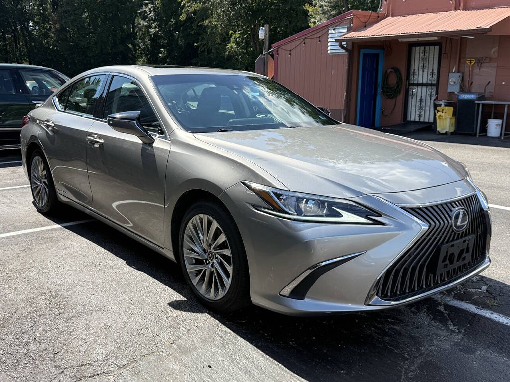 2019 Lexus ES
