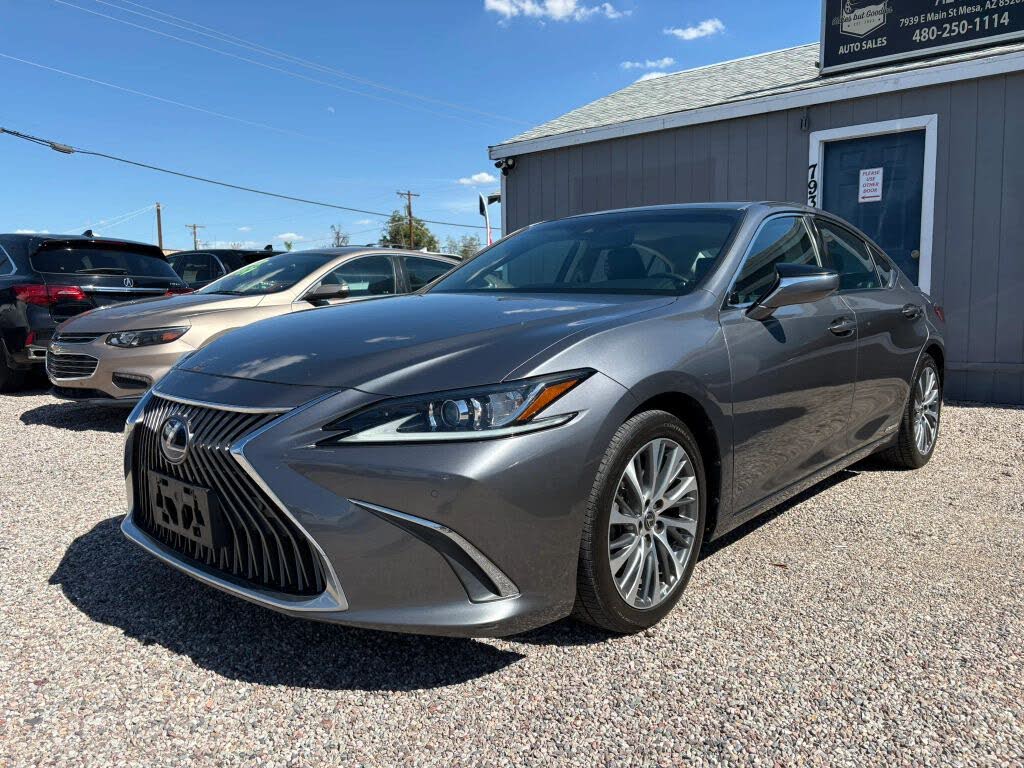 2019 Lexus ES 300h Luxury