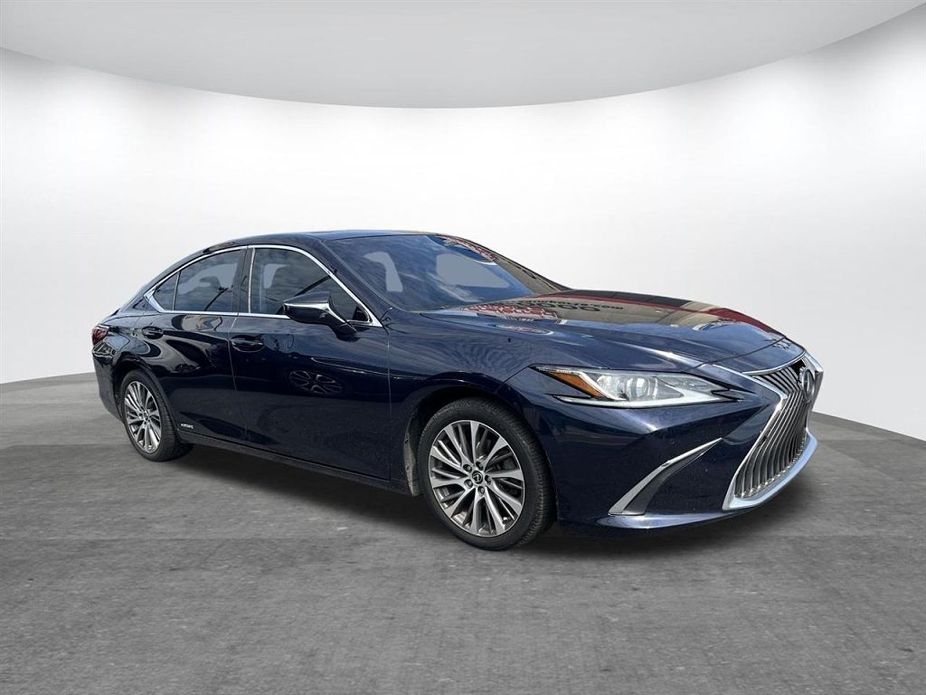 2019 Lexus ES
