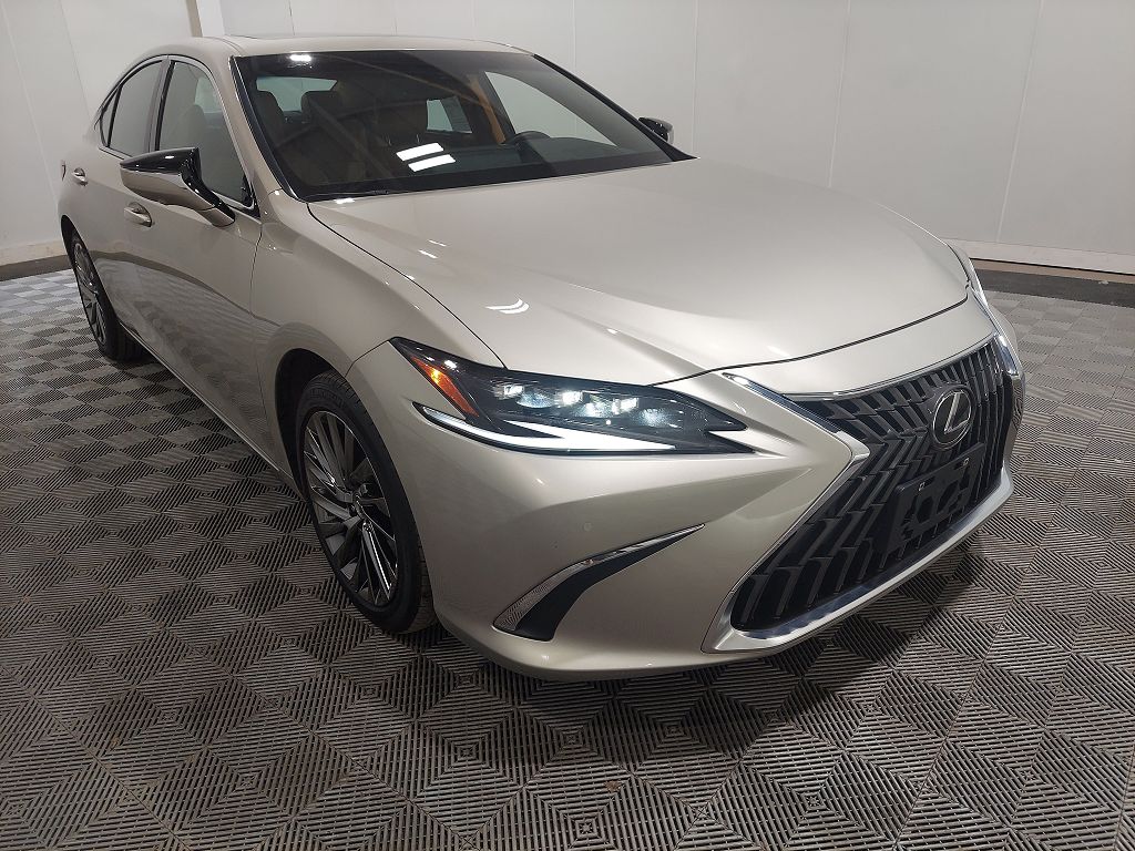 2024 Lexus ES 300h
