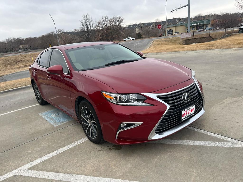 2017 Lexus ES