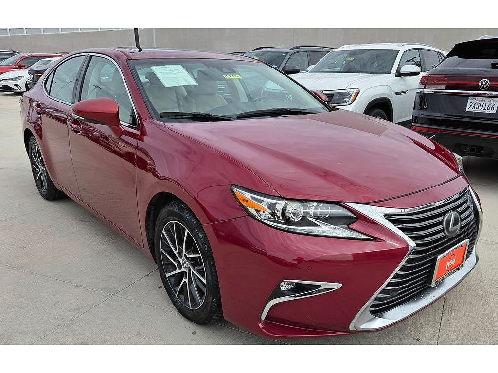 2017 LEXUS ES