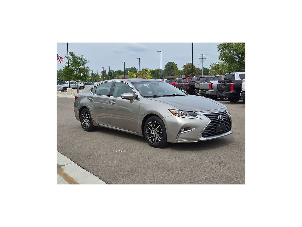 2018 Lexus ES