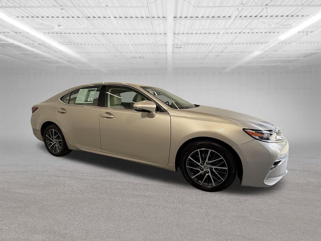 2017 Lexus ES