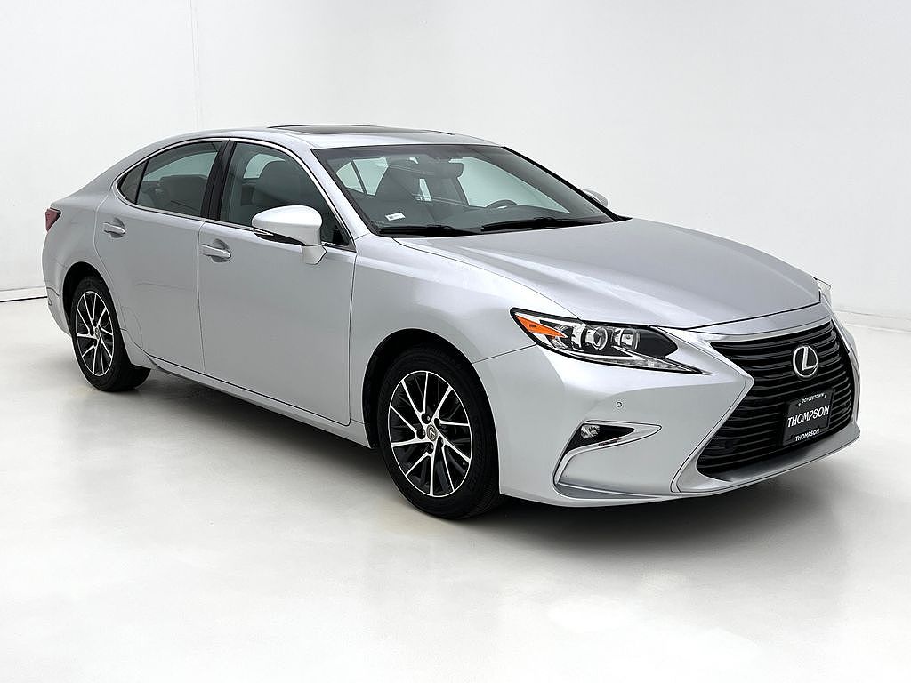 2016 Lexus ES