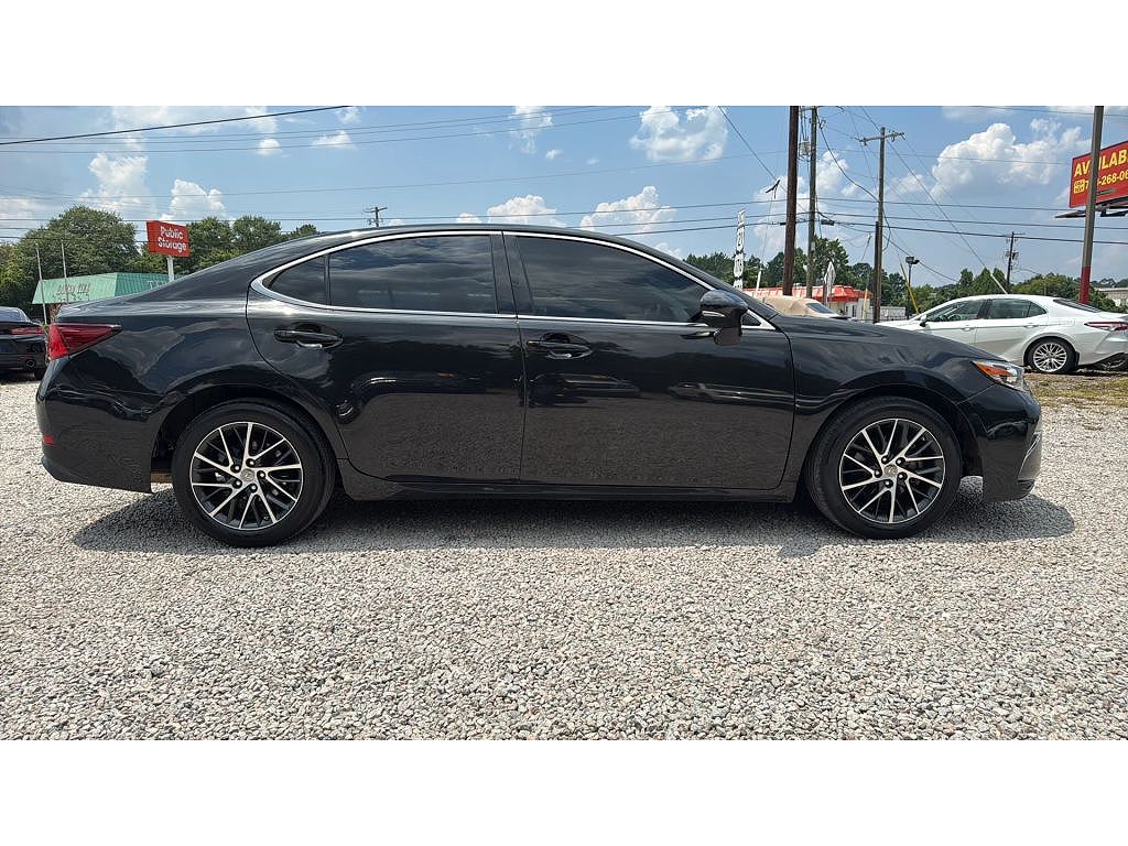 2017 Lexus ES