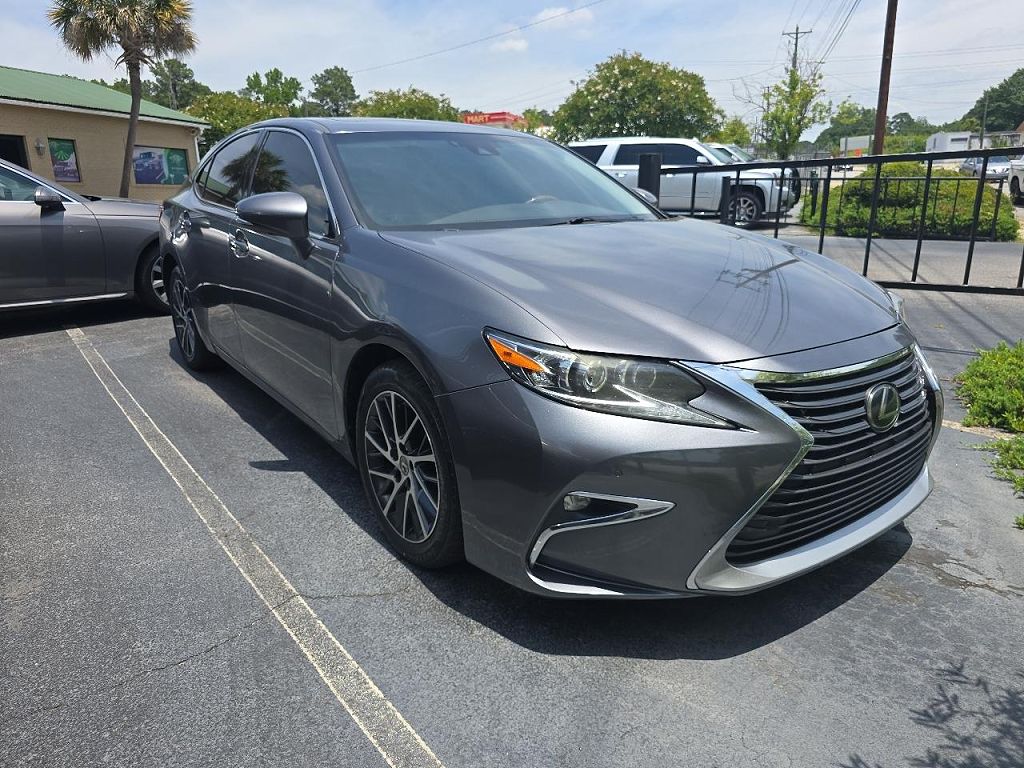 2017 Lexus ES