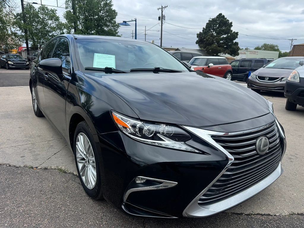 2016 Lexus ES