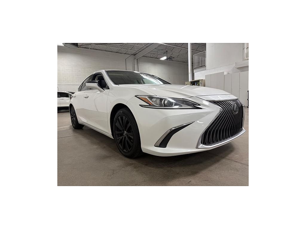 2019 Lexus ES