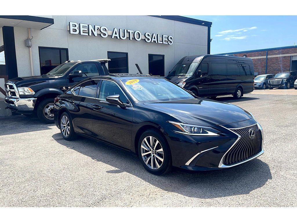 2019 Lexus ES
