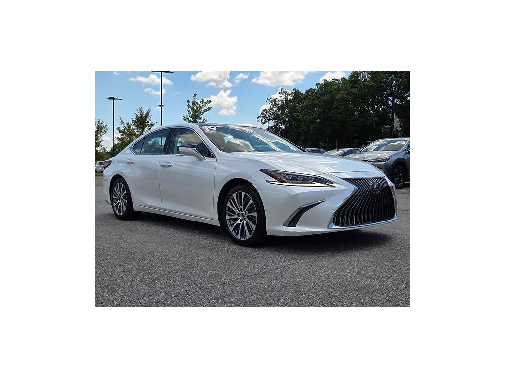 2019 Lexus ES