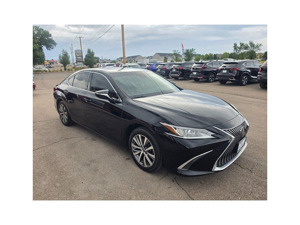 2019 Lexus ES