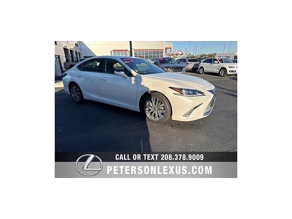 2019 Lexus ES