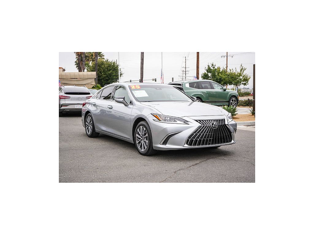 2025 Lexus ES 350