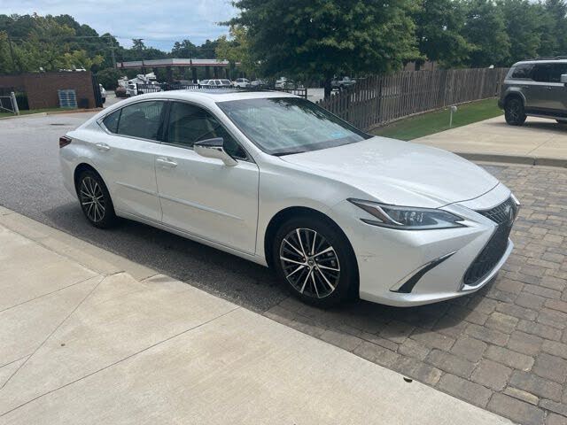2023 Lexus ES 250 F SPORT Design